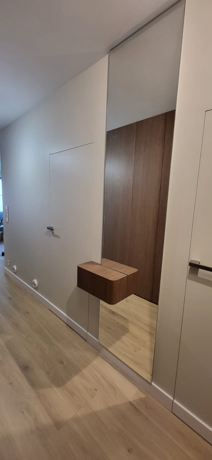 Aerial kitchen view with Vertigo pendant light